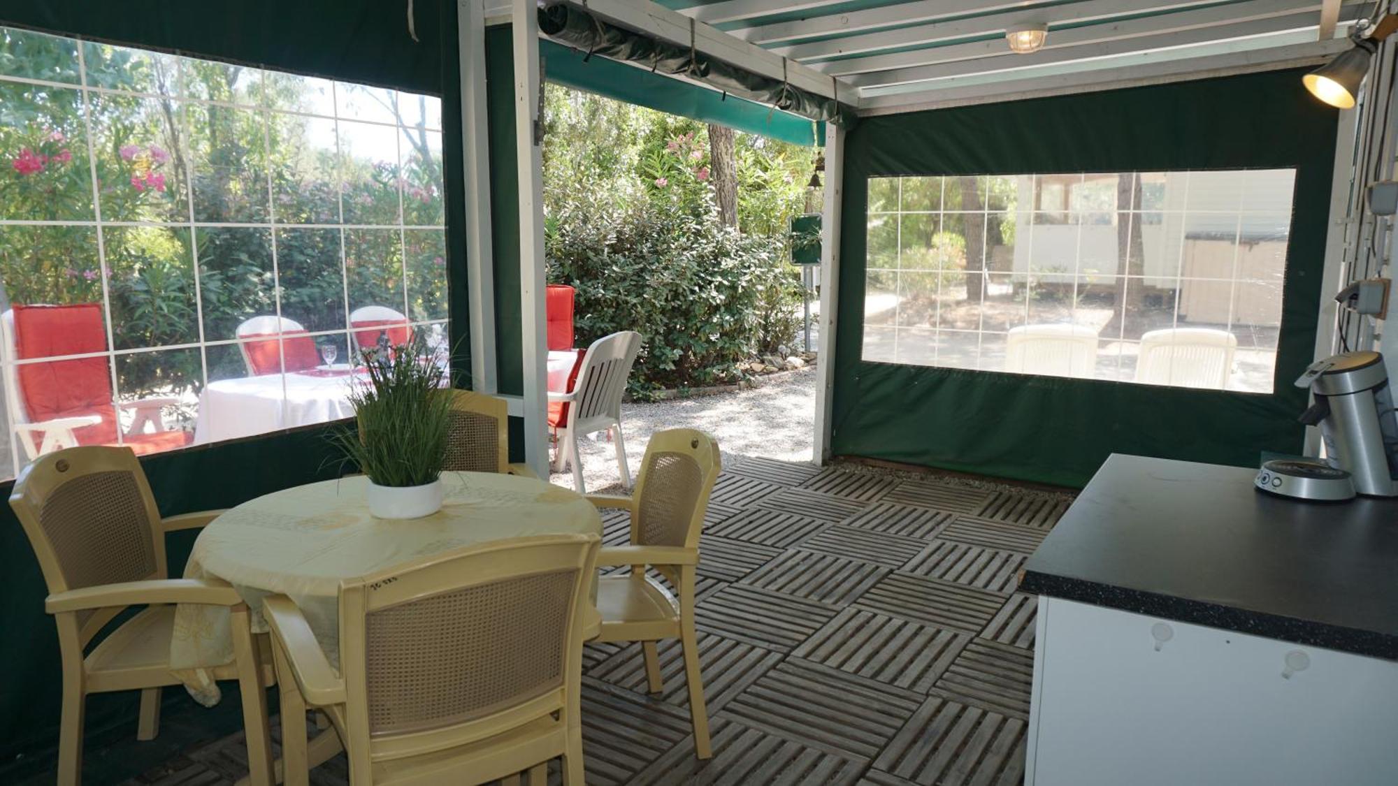 Chalets Met Buitenkeuken Op Camping Lei Suves - Joycasa Roquebrune-sur-Argens Quarto foto