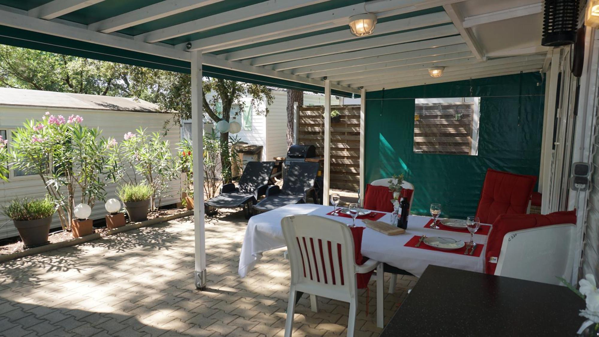 Chalets Met Buitenkeuken Op Camping Lei Suves - Joycasa Roquebrune-sur-Argens Quarto foto